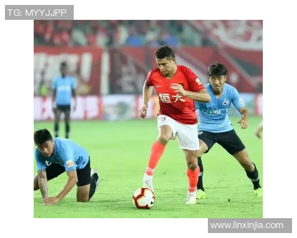 2014中超精彩对决广州恒大迎战山东鲁能激情四溢的足球盛宴